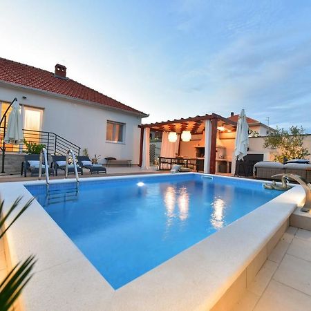 Villa Teuta Zadarvillas Exteriör bild