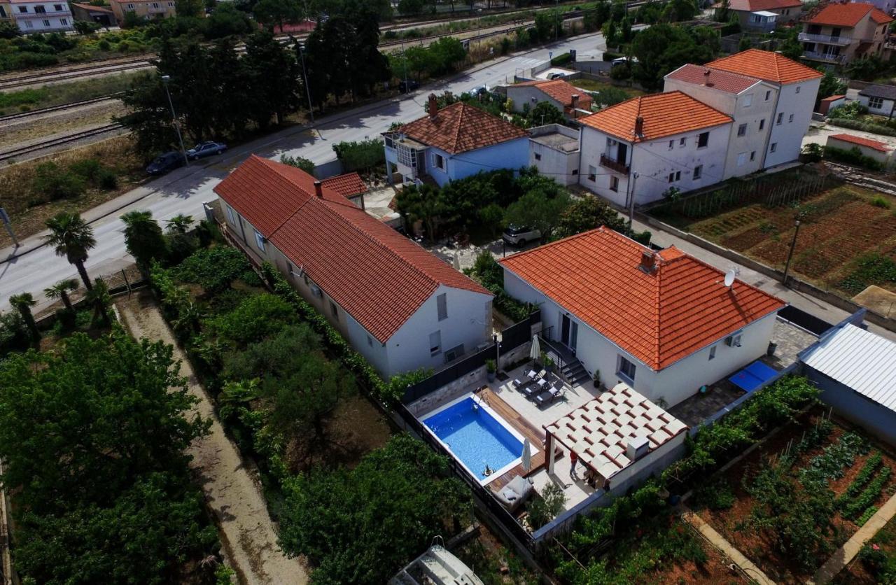 Villa Teuta Zadarvillas Exteriör bild