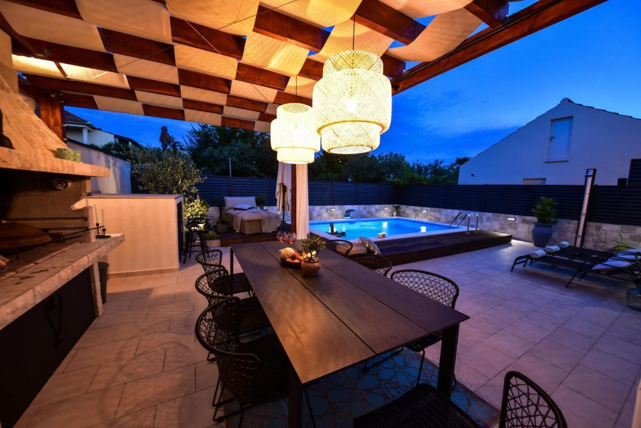Villa Teuta Zadarvillas Exteriör bild